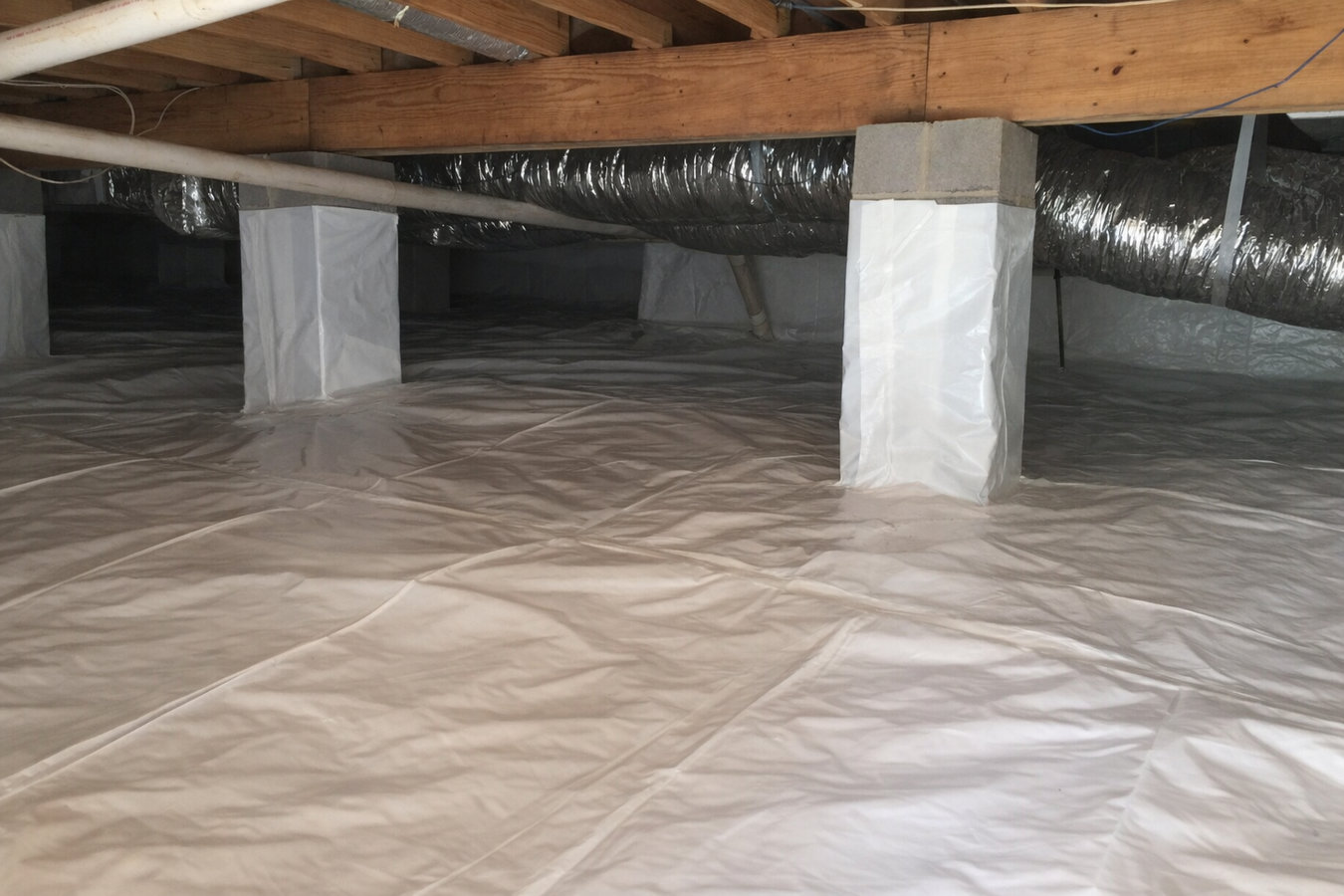 Crawl space vapor barrier in Huntington, WV
